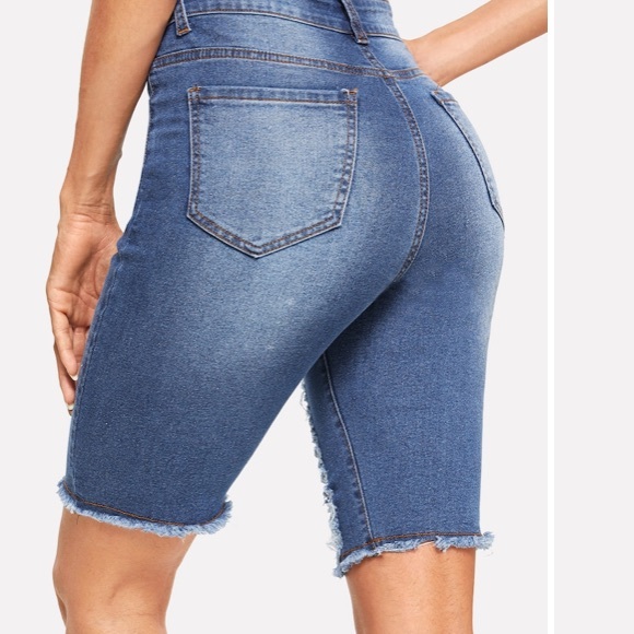 ZIP FLY DENIM SHORTS - Picture 2 of 2